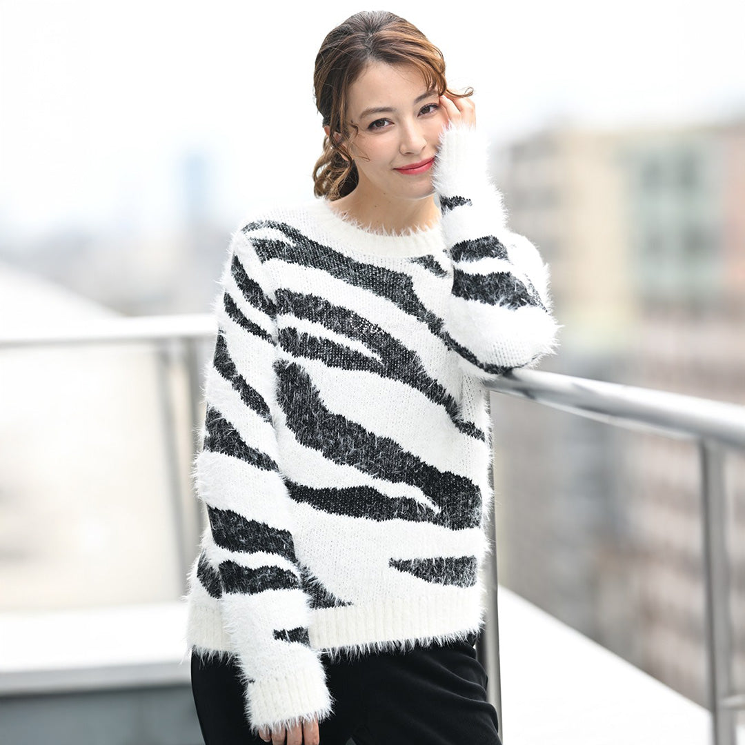 【Lサイズ】ゼブラ柄 ふわふわニット　VALENZA　5553705