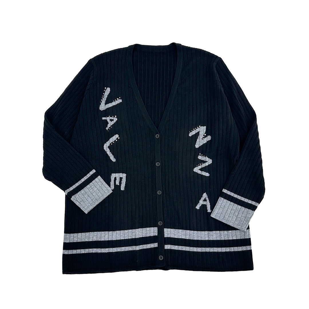 【滑らかタッチ】縦ラインロゴ ニットカーディガン　VALENZA　5153704