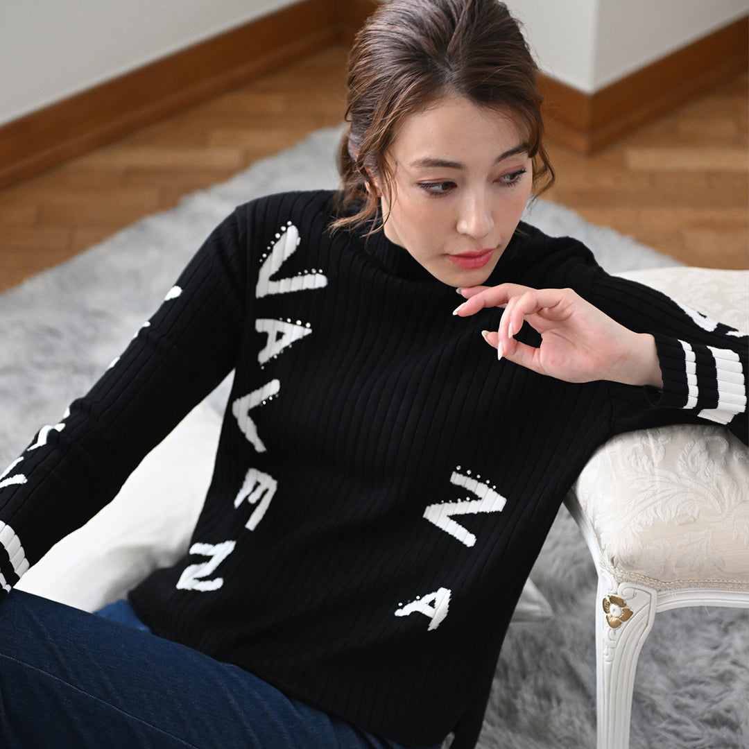 【滑らかタッチ】縦ラインロゴ ハイネックニット　VALENZA　5153700