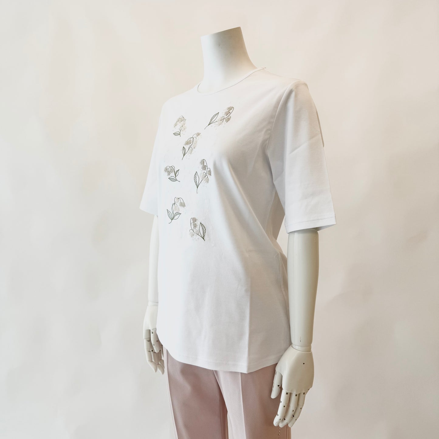 【コットン100%】すずらんモチーフカットソー　MIMO MODA　2552261