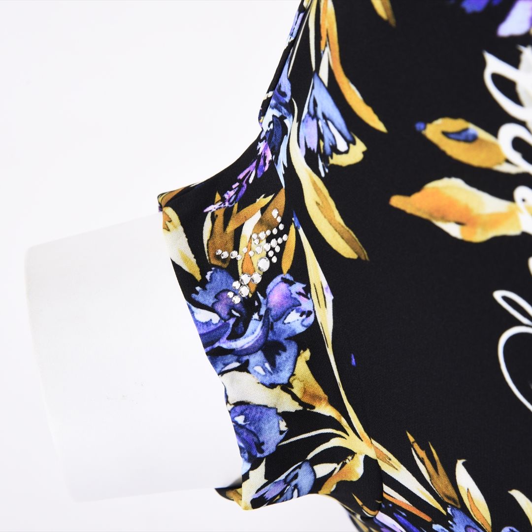 【Lサイズ】【インナー使いに活躍◎】フラワープリント　ハイネックカットソー　VALENZA　5552611