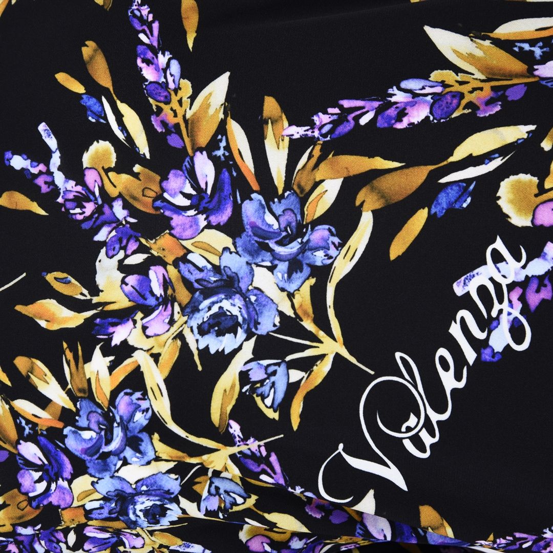 【インナー使いに活躍◎】フラワープリント　ハイネックカットソー　VALENZA　5152611