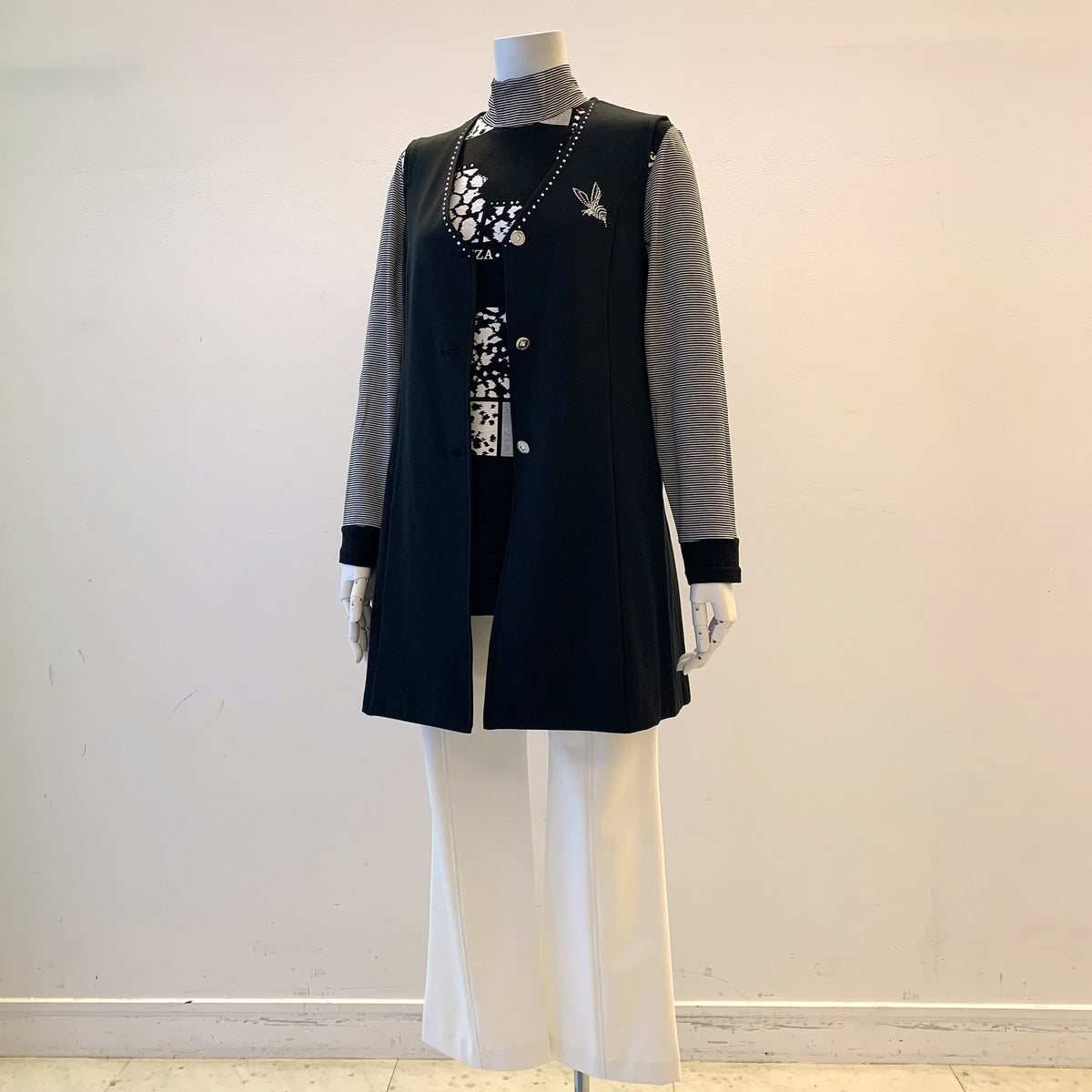 【Lサイズ】発熱効果　ストレッチパンツ　 VALENZA
