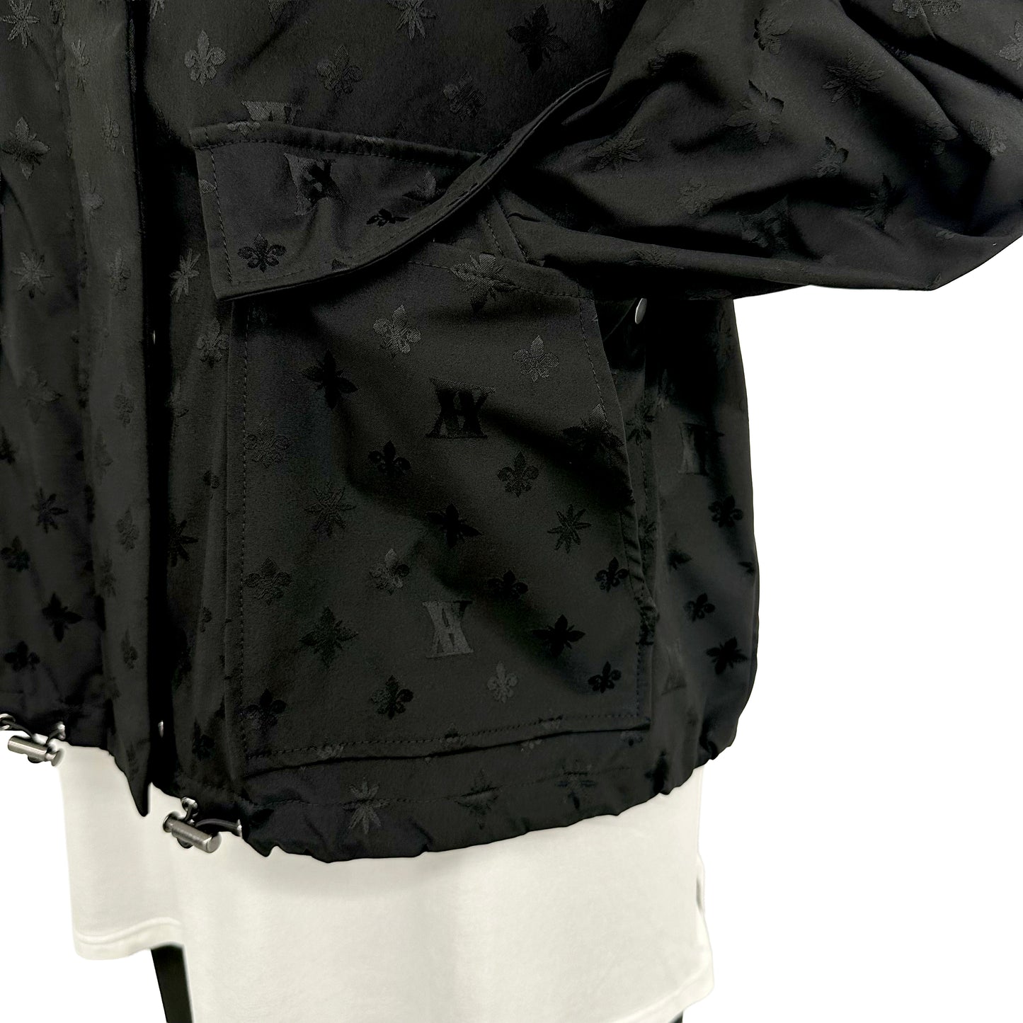 【Lサイズ】モノグラムプリント ジャケット　VALENZA　5557609