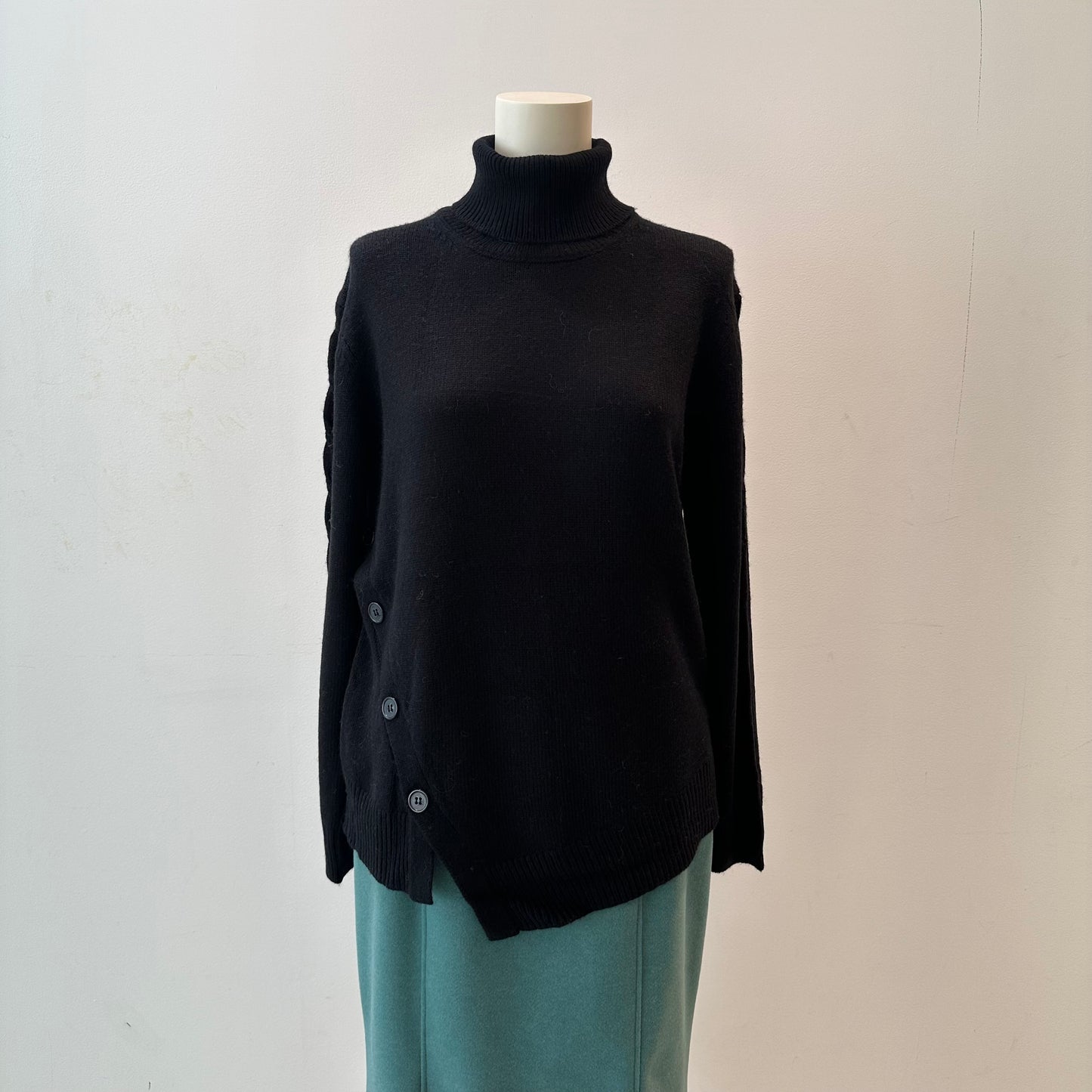 【OUTLET】アシンメトリーニットP/O　B DONNA　6033102