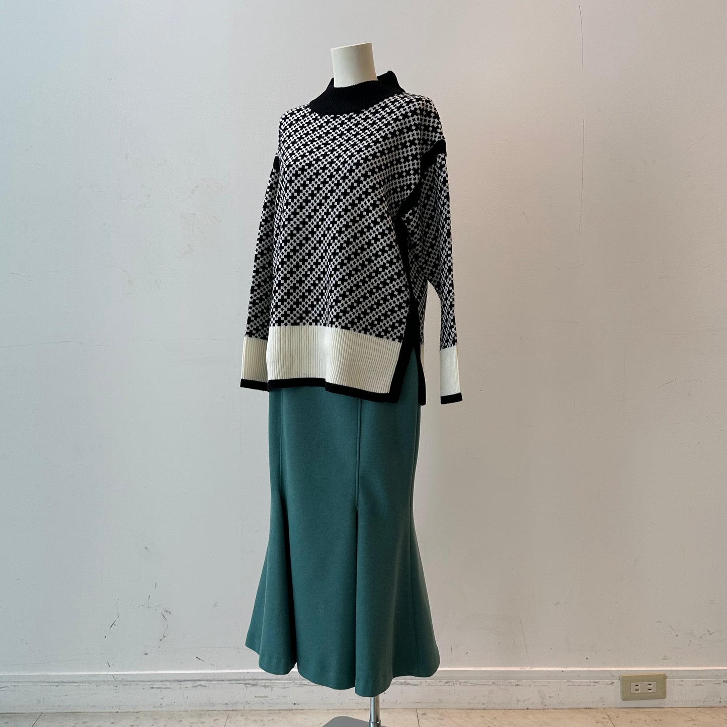 【OUTLET】ジャガードハイネックP/O　ニット　B DONNA 6033100