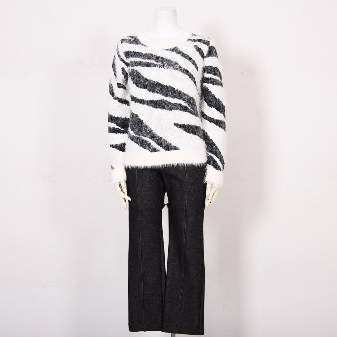 ゼブラ柄 ふわふわニット　VALENZA　5153705