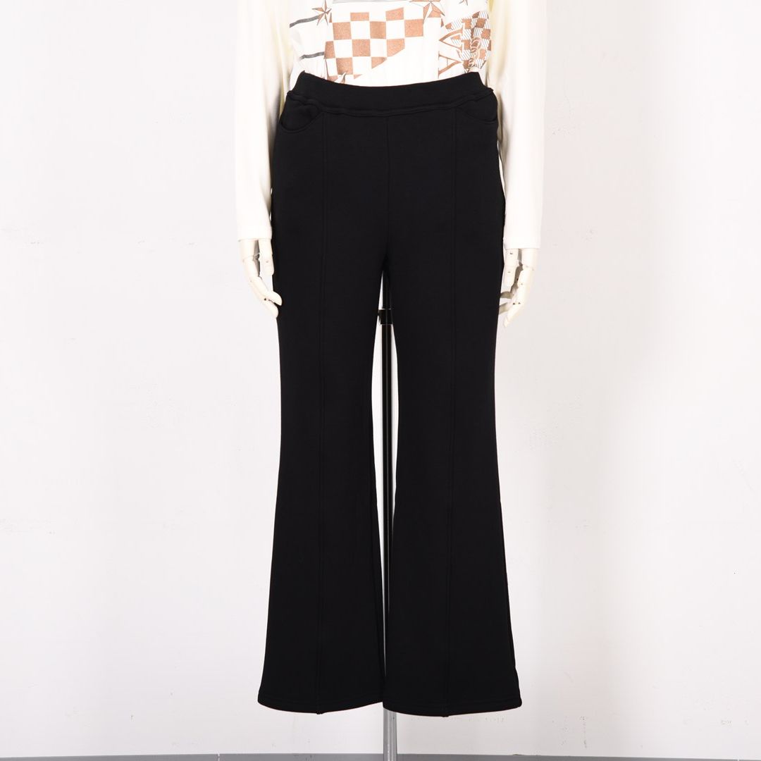 【着る毛布】ボンバーヒート ストレートパンツ　VALENZA　5156706