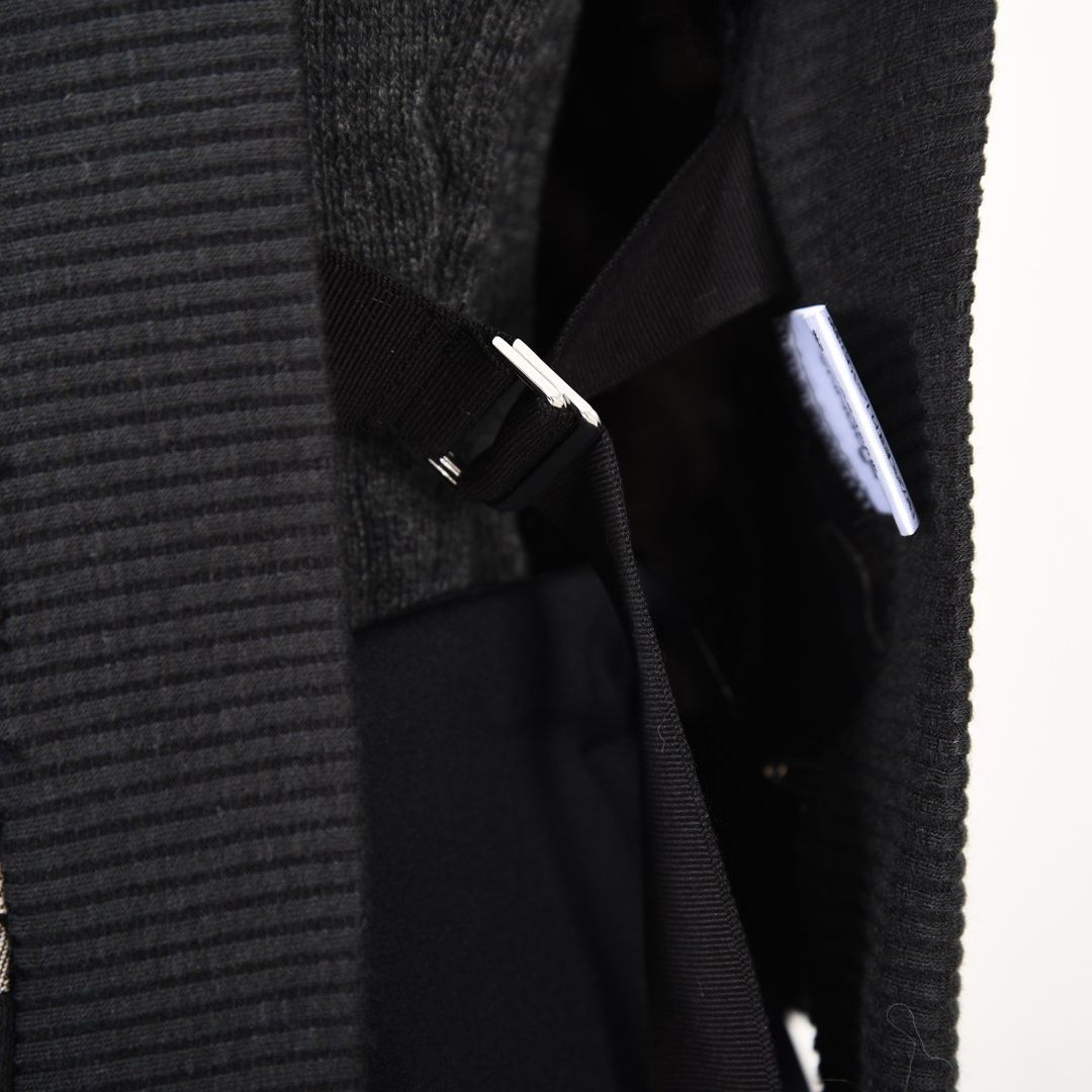 サイド紐　カットジャガードベスト　B DONNA　6051103