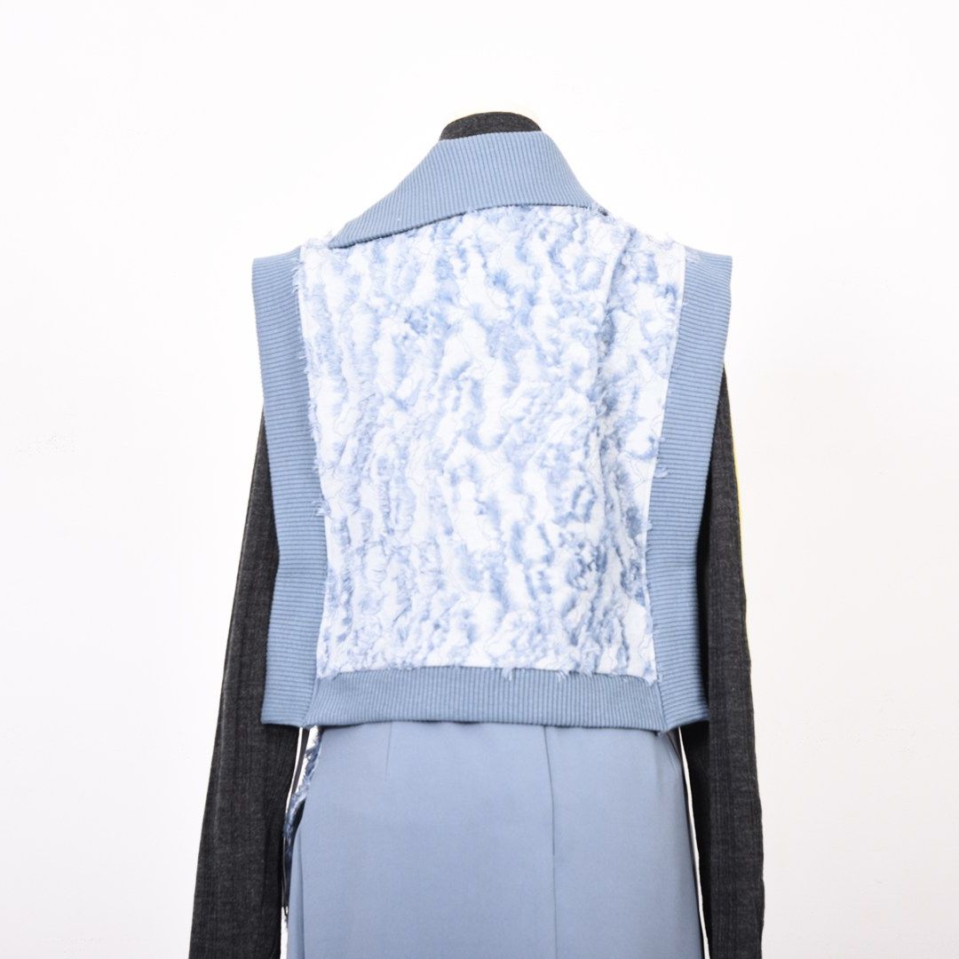 サイド紐　カットジャガードベスト　B DONNA　6051103