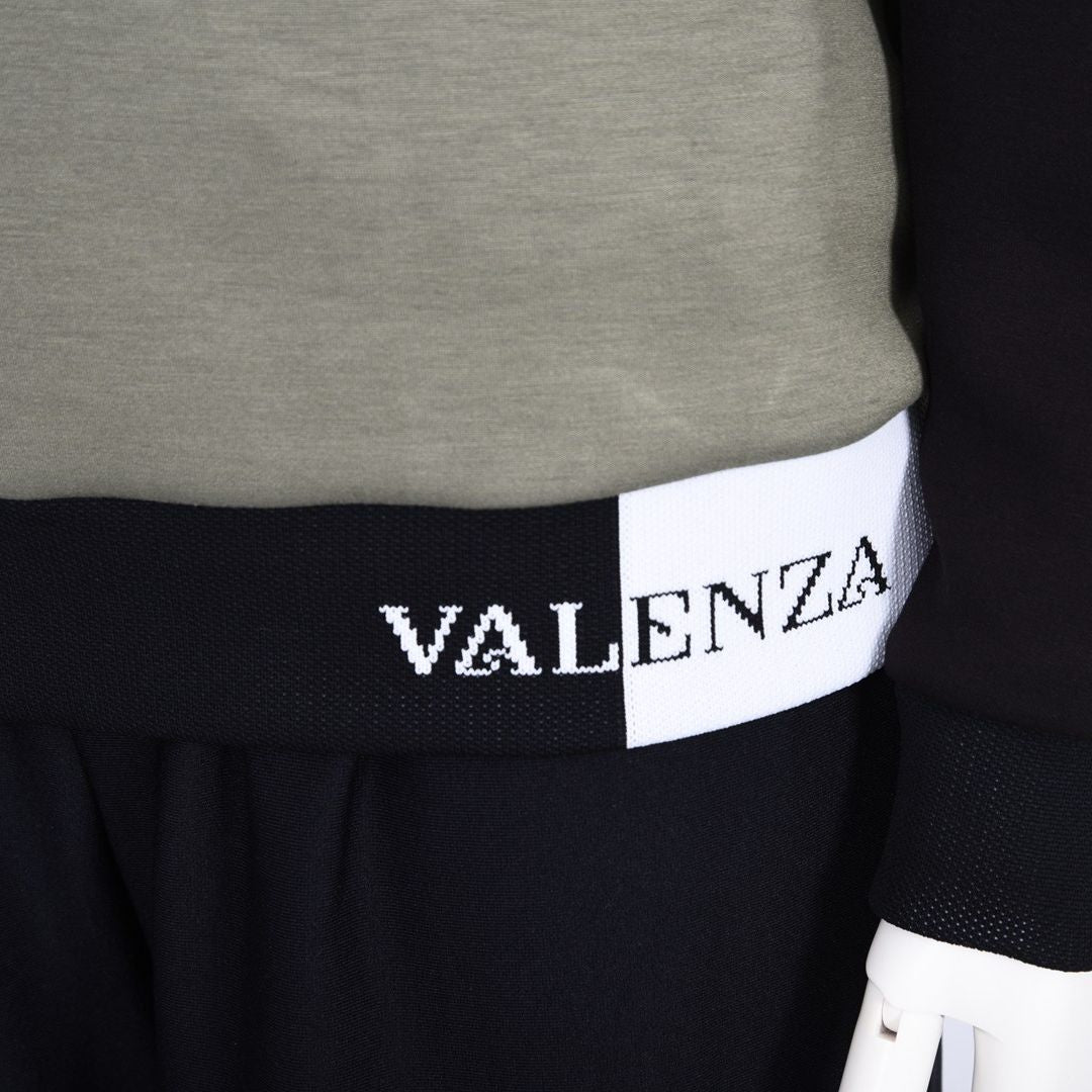 【Lサイズ】フロント切替　ロゴトレーナー　VALENZA　5552701