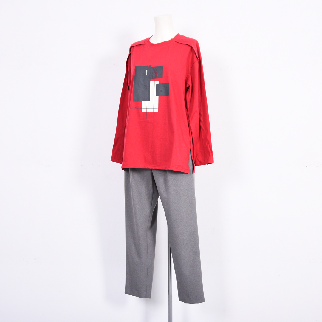 【綿100%】フリントモチーフ　カットソー　B DONNA　6052119