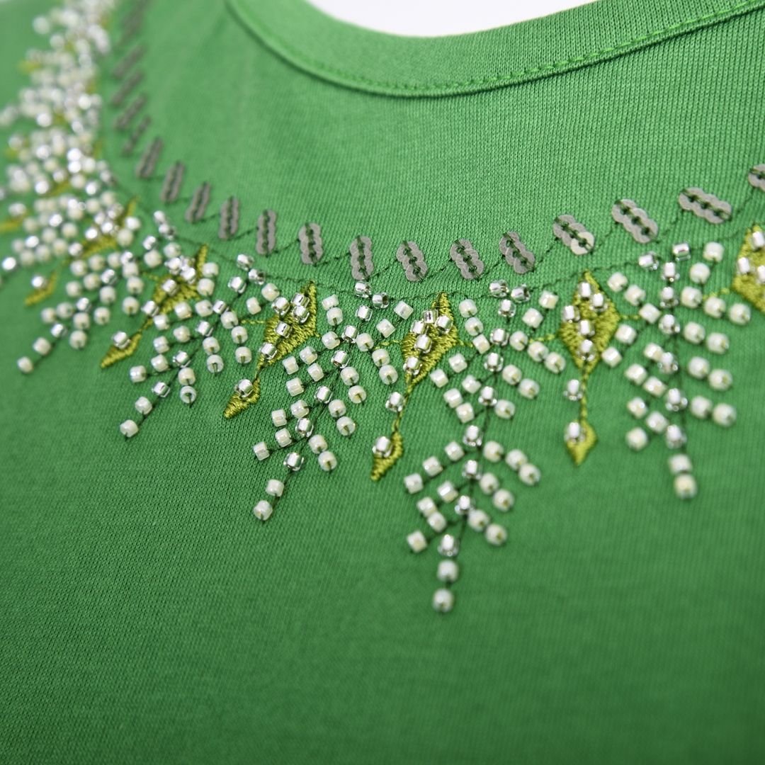 【コットン100%】刺繍モチーフ　カットソー　MIMO MODA　2562701