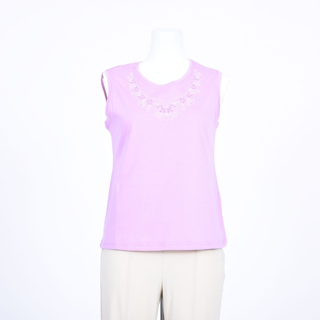 【コットン100%】刺しゅうモチーフ　ノースリーブカットソー　MIMO MODA　2562750