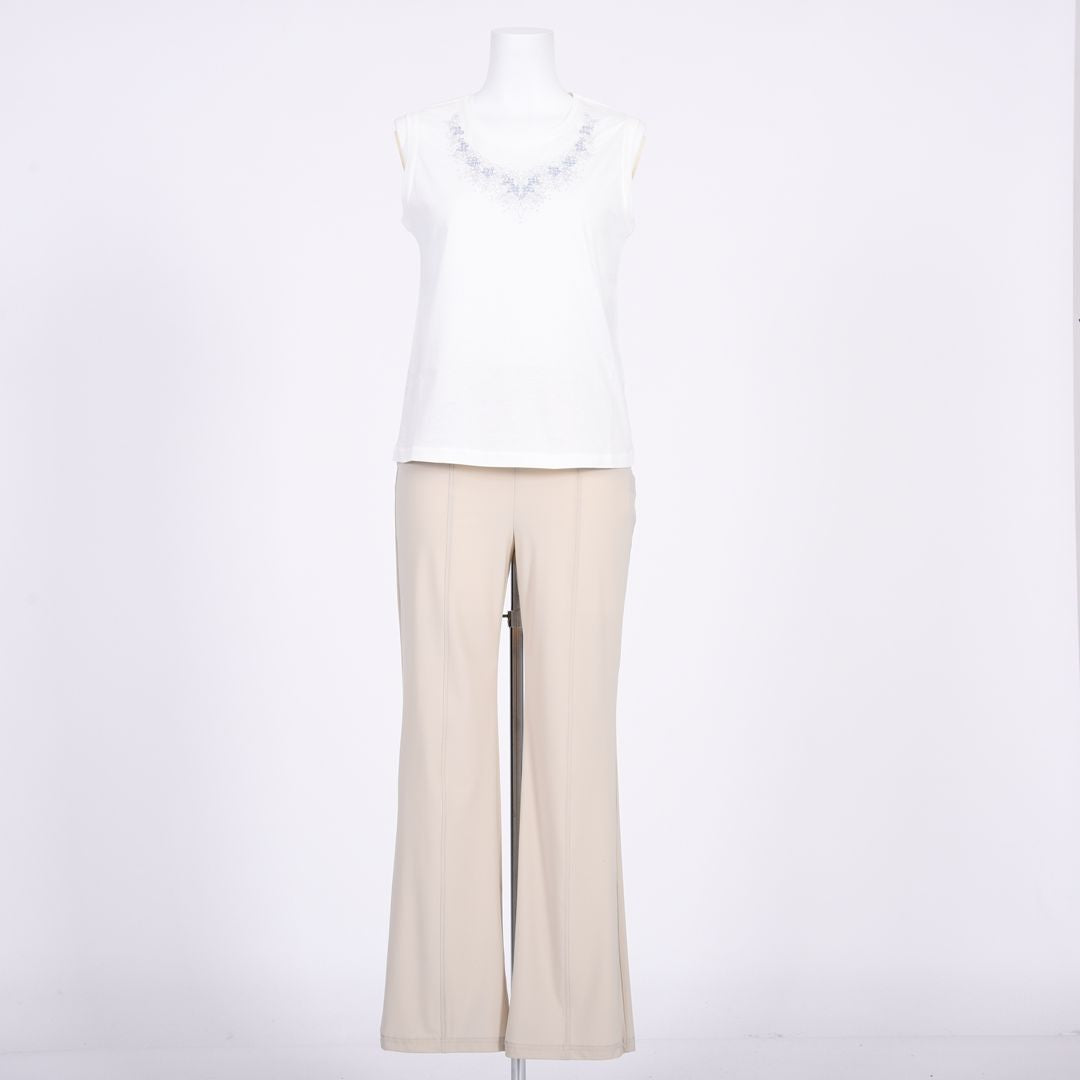 【コットン100%】刺しゅうモチーフ　ノースリーブカットソー　MIMO MODA　2562750
