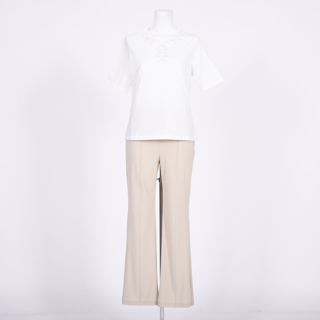 【コットン100%】刺しゅうモチーフカットソー　MIMO MODA　2562751