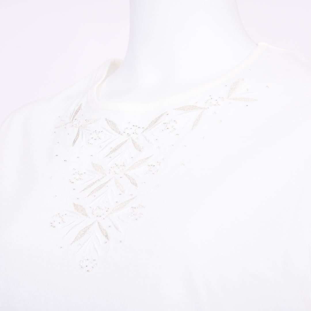 【コットン100%】刺しゅうモチーフカットソー　MIMO MODA　2562751