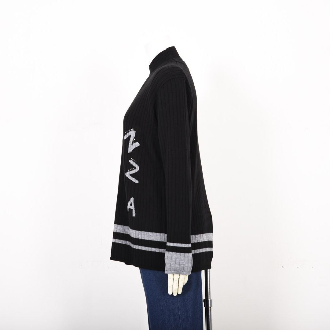 【滑らかタッチ】縦ラインロゴ ニットカーディガン　VALENZA　5153704