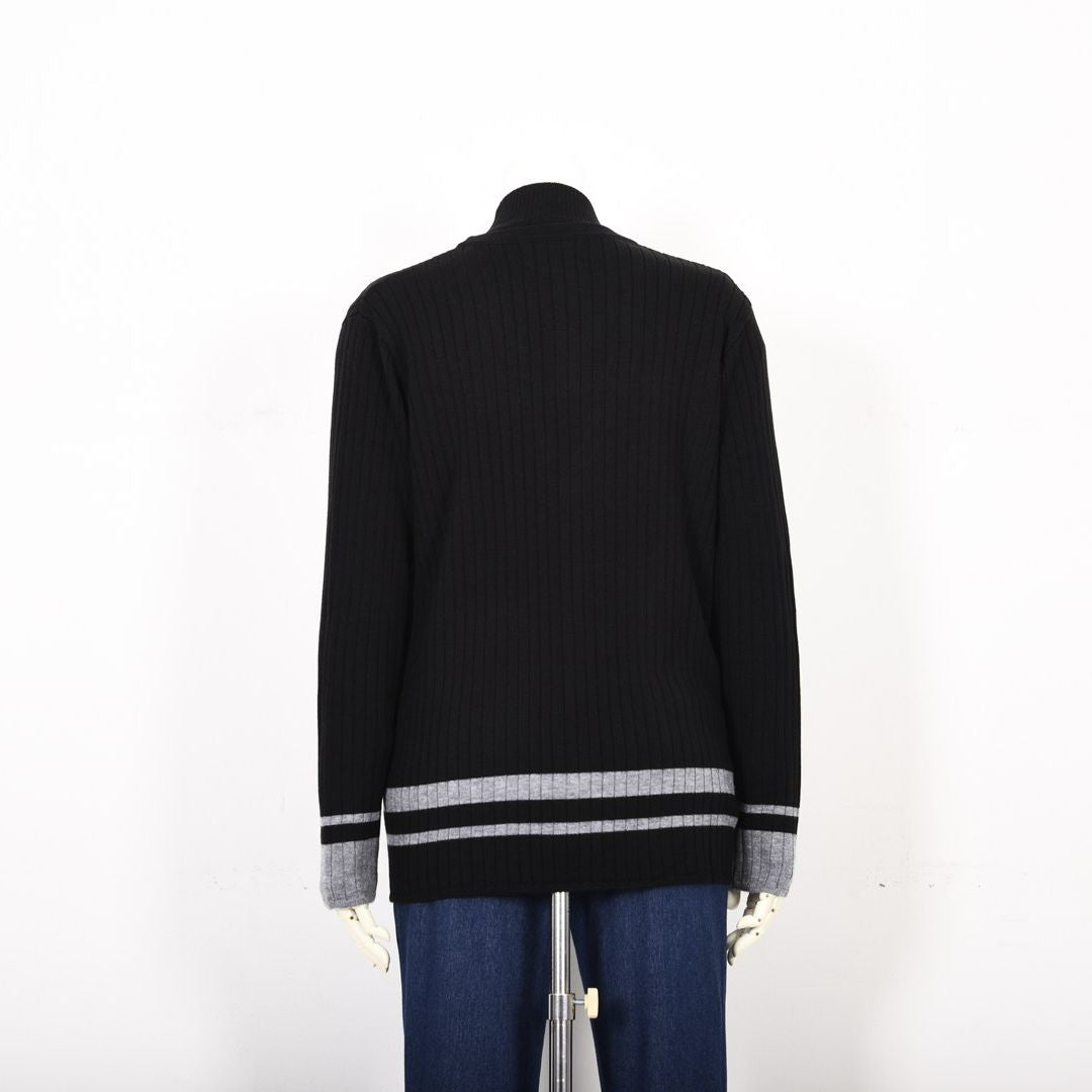 【Lサイズ】【滑らかタッチ】縦ラインロゴ ニットカーディガン　VALENZA　5553704