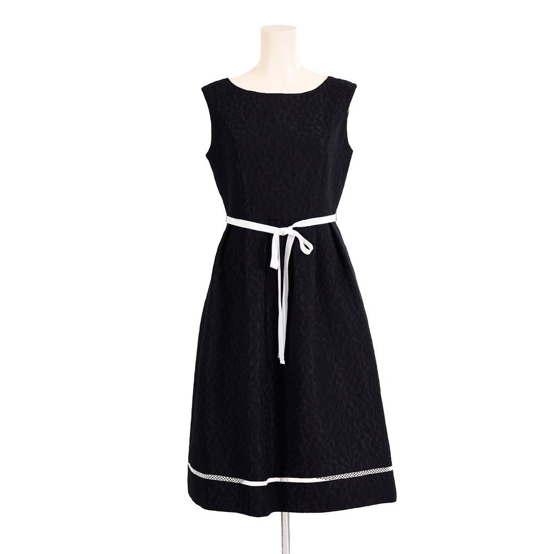 Dear Princess ディアプリンセス　ディアプリ　花柄　ジャガード　リボン　ウエストリボン　フィット＆フレア　裾梯子レース　ノースリーブ　ノーカラー