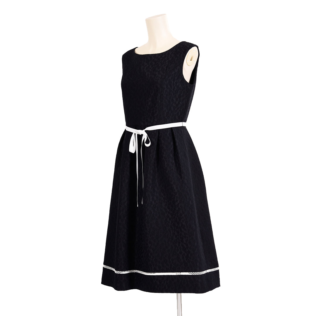 Dear Princess ディアプリンセス　ディアプリ　花柄　ジャガード　リボン　ウエストリボン　フィット＆フレア　裾梯子レース　ノースリーブ　ノーカラー