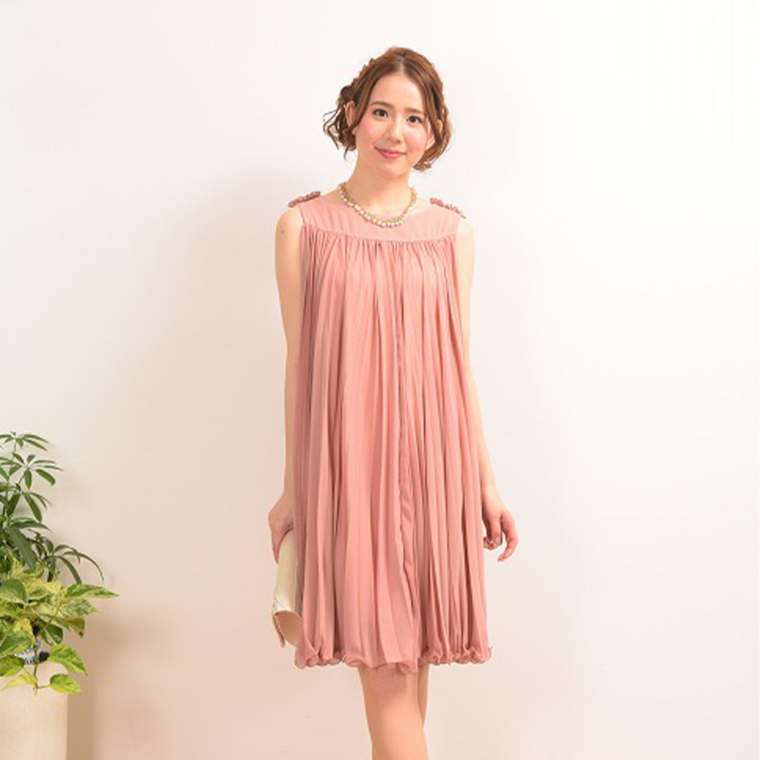 Pleated dress with flower belt Dear Princess 