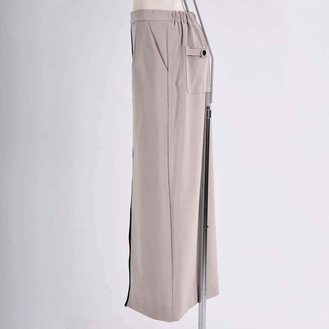 シェルタリングドライテレコ　フロントあきタイトスカート　B DONNA 6545013