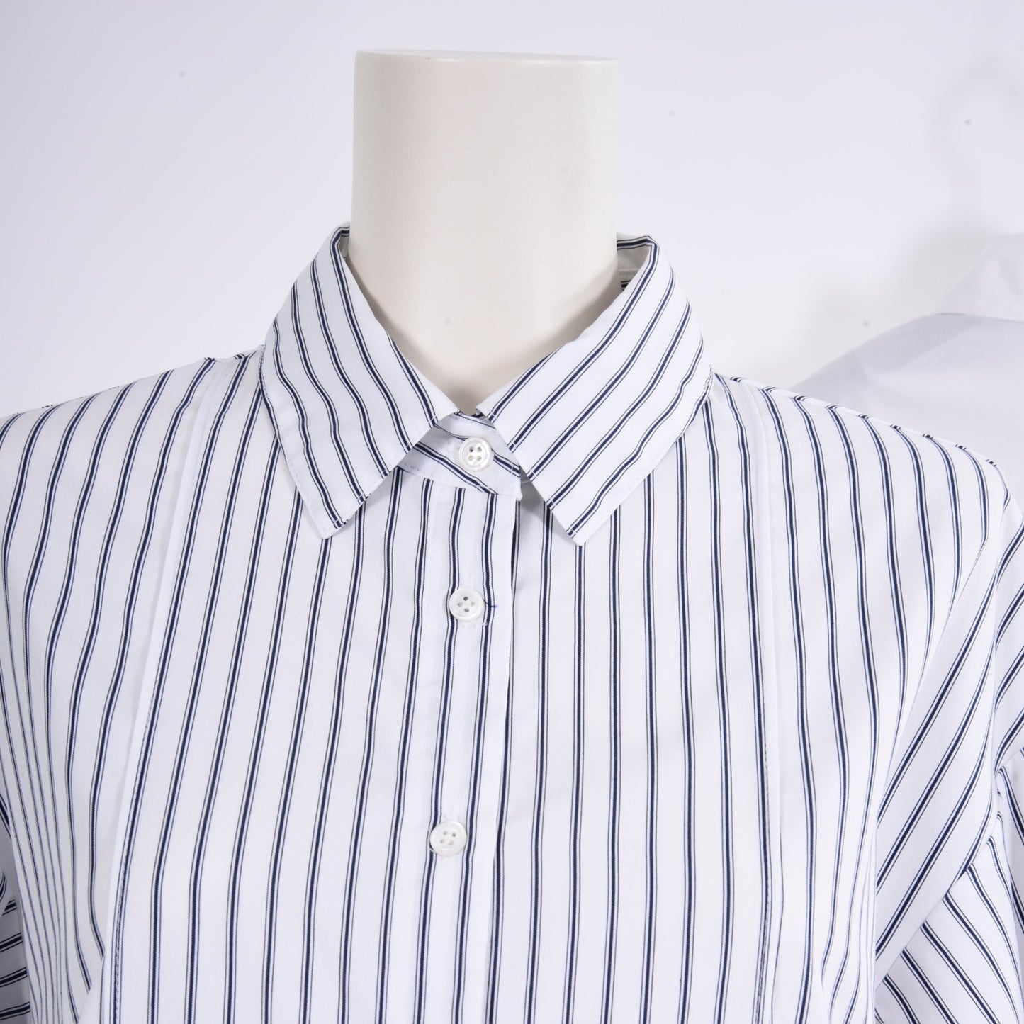 バルーンペプラム　コットンブラウス　B DONNA 6541000